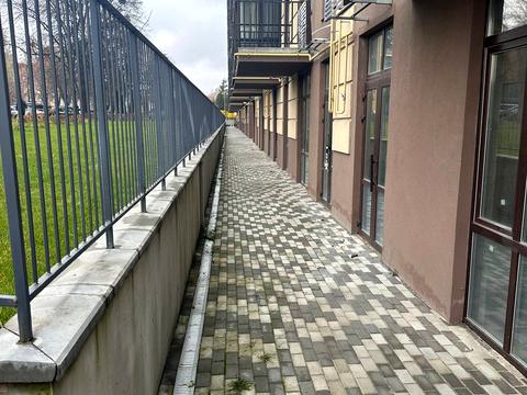 коммерческая по адресу Метрологическая ул., 107