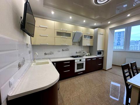 квартира за адресою Зодчих вул., 1