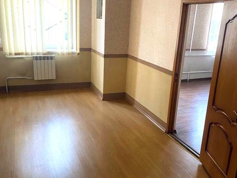 комерційна за адресою Мухи, 5