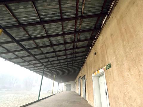 комерційна за адресою Мухи, 5