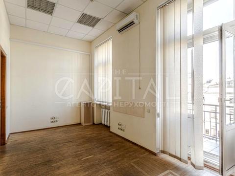 комерційна за адресою Велика Васильківська вул. (Червоноармійська), 60