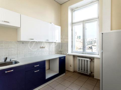 комерційна за адресою Велика Васильківська вул. (Червоноармійська), 60