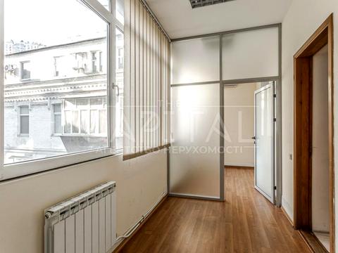 комерційна за адресою Велика Васильківська вул. (Червоноармійська), 60