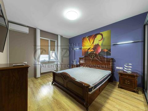 будинок за адресою Київ, Богатирська вул.