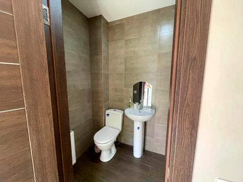 комерційна за адресою Князя Ярослава Мудрого вул. (Ленінградська), 55