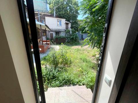 комерційна за адресою Князя Ярослава Мудрого вул. (Ленінградська), 55