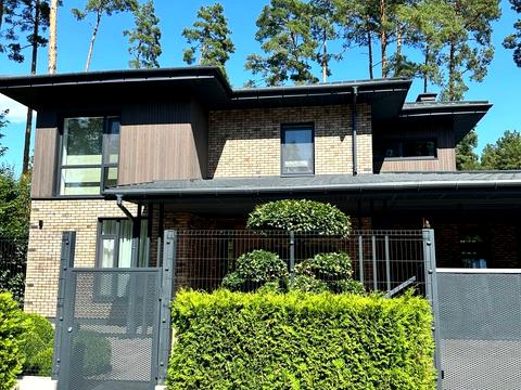 дом по адресу Институтская ул. (Артема)