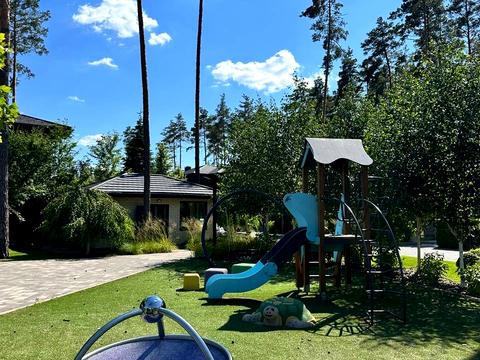 дом по адресу Институтская ул. (Артема)