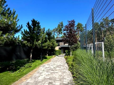 дом по адресу Институтская ул. (Артема)