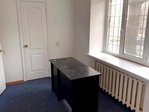 комерційна за адресою Науки просп. (Гагаріна), 145