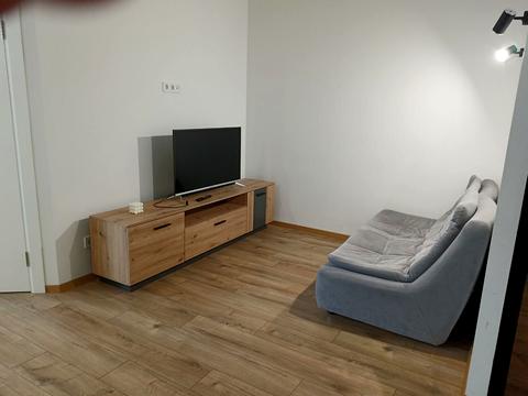 квартира по адресу Ревуцкого ул., 40-Б