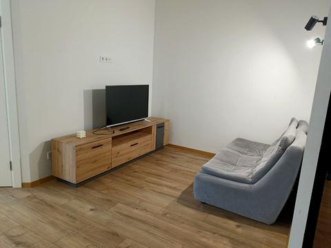 квартира по адресу Ревуцкого ул., 40-Б