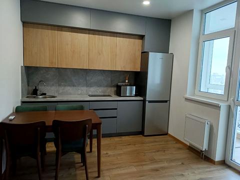 квартира по адресу Ревуцкого ул., 40-Б