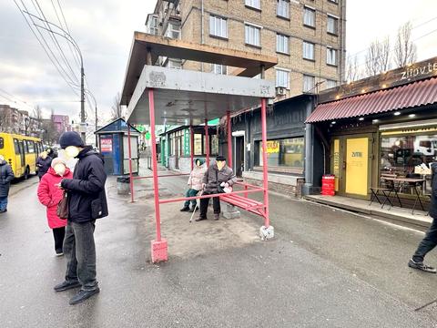 комерційна за адресою Вадима Гетьмана вул., 10/37А