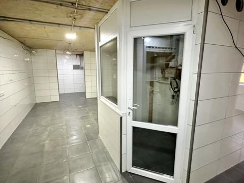 комерційна за адресою Вадима Гетьмана вул., 10/37А