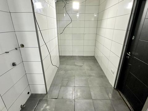 комерційна за адресою Вадима Гетьмана вул., 10/37А