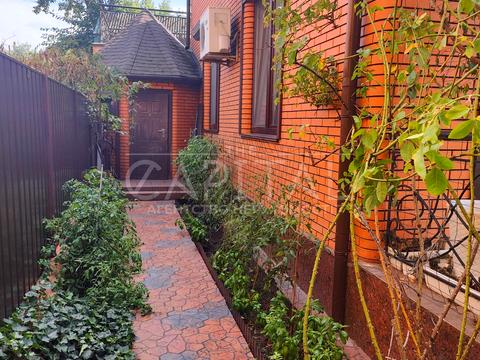 будинок за адресою Київ, Центральна вул.