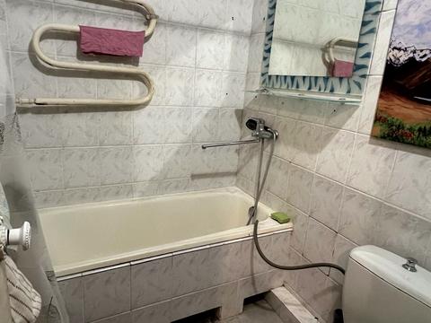 квартира за адресою Катерини Білокур вул., 1