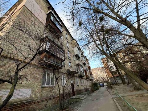 квартира за адресою Катерини Білокур вул., 1