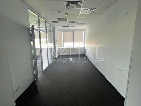 комерційна за адресою Столичне шосе, 103