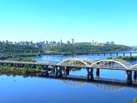 квартира за адресою Причальна вул., 12