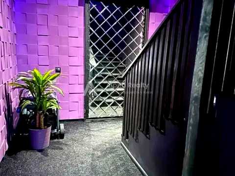 комерційна за адресою Антоновича вул. (Горького), 50