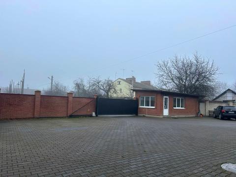 комерційна за адресою центральна, 13