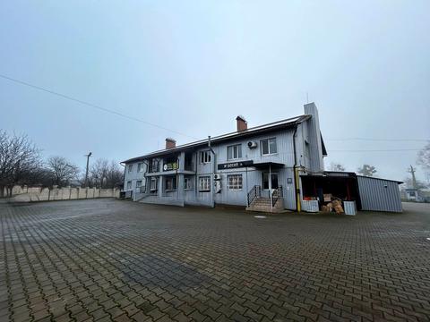 комерційна за адресою центральна, 13