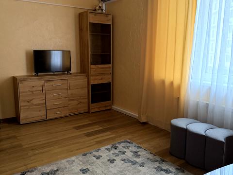 квартира за адресою Перлинна вул., 2