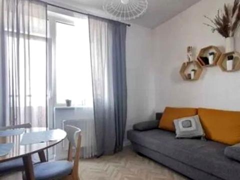 квартира за адресою Середньофонтанська вул., 35