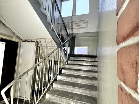 комерційна за адресою Запорізька вул., 38