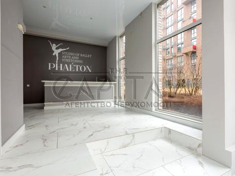 комерційна за адресою Київ, Салютна вул., (Будинок 02301-02303)