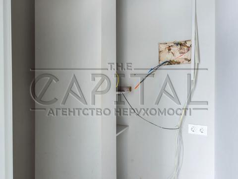 комерційна за адресою Салютна вул., (Будинок 02301-02303)