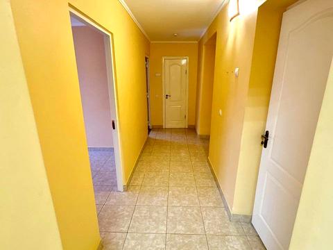 комерційна за адресою Соборності просп., 42