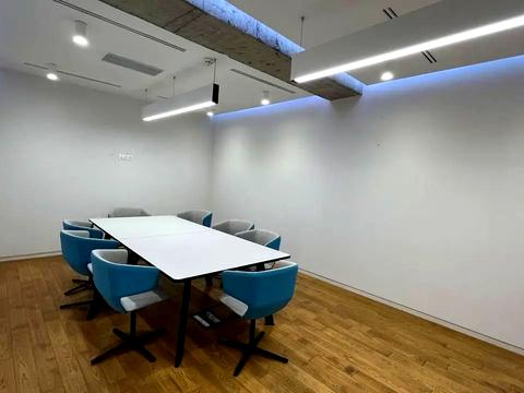 коммерческая по адресу Евгения Коновальца ул. (Щорса), 36