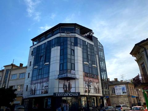 коммерческая по адресу Рынок пл., 18