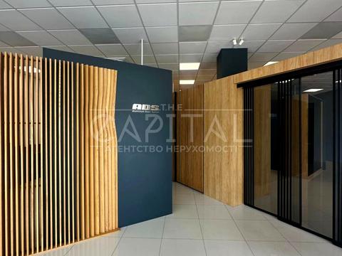 комерційна за адресою Новокостянтинівська вул., 2