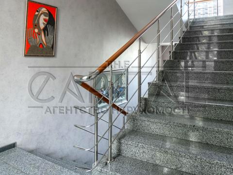 комерційна за адресою Жилянська вул., 97