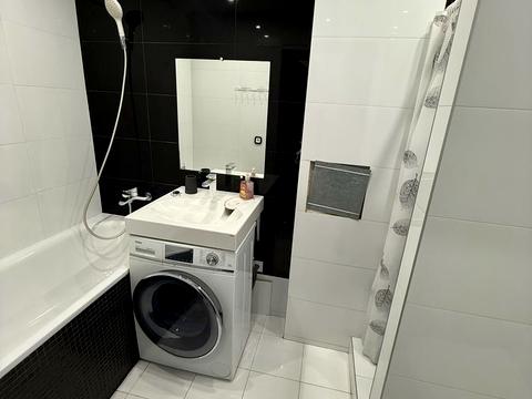 квартира за адресою Київ, Якуба Коласа вул., 21