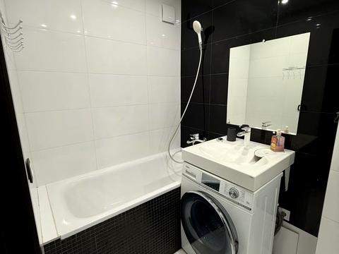 квартира за адресою Київ, Якуба Коласа вул., 21