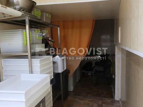 комерційна за адресою Київ, Андрія Мельника вул. (Генерала Тупікова), 3/1