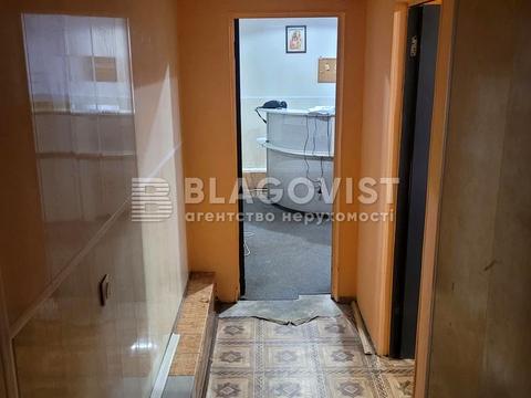 комерційна за адресою Київ, Андрія Мельника вул. (Генерала Тупікова), 3/1