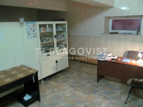 комерційна за адресою Київ, Андрія Мельника вул. (Генерала Тупікова), 3/1