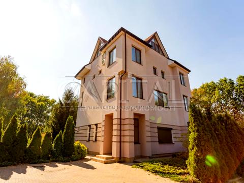 будинок за адресою смт. Козин, Старокиївська вул., 1