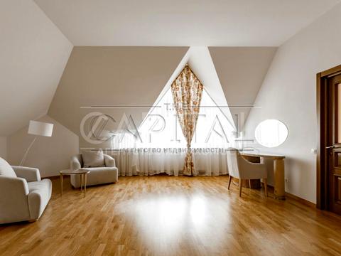 будинок за адресою смт. Козин, Старокиївська вул., 1