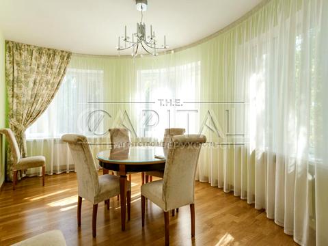 будинок за адресою смт. Козин, Старокиївська вул., 1