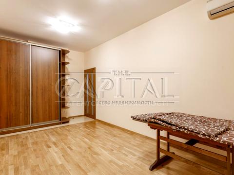 будинок за адресою смт. Козин, Старокиївська вул., 1