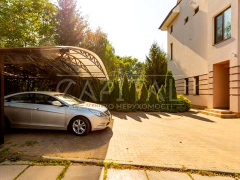 будинок за адресою смт. Козин, Старокиївська вул., 1