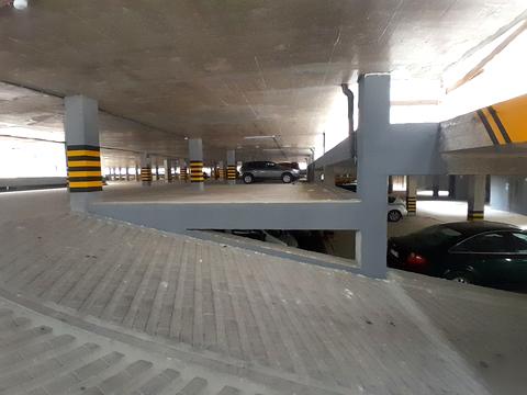 паркомісце за адресою Княгинин вул., (Будинок 3)