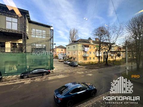 комерційна за адресою Тихого, 8А